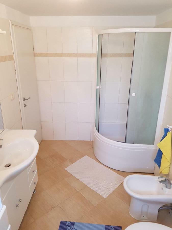 Apartment Barba Liznjan Ngoại thất bức ảnh